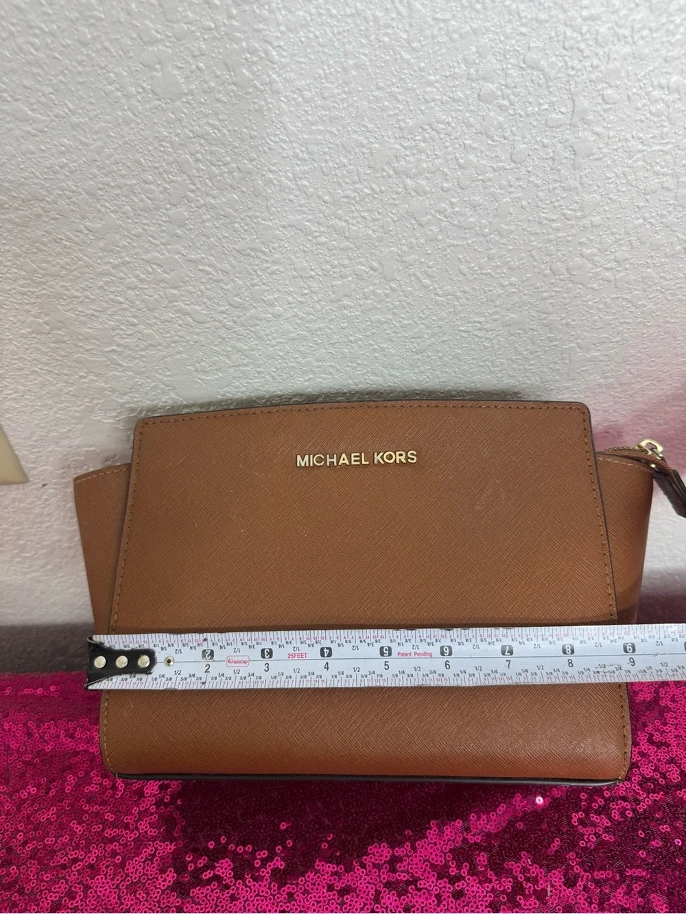 MICHAEL KORS 🤎 Tan Cosmetics Bag, Gold Zipper